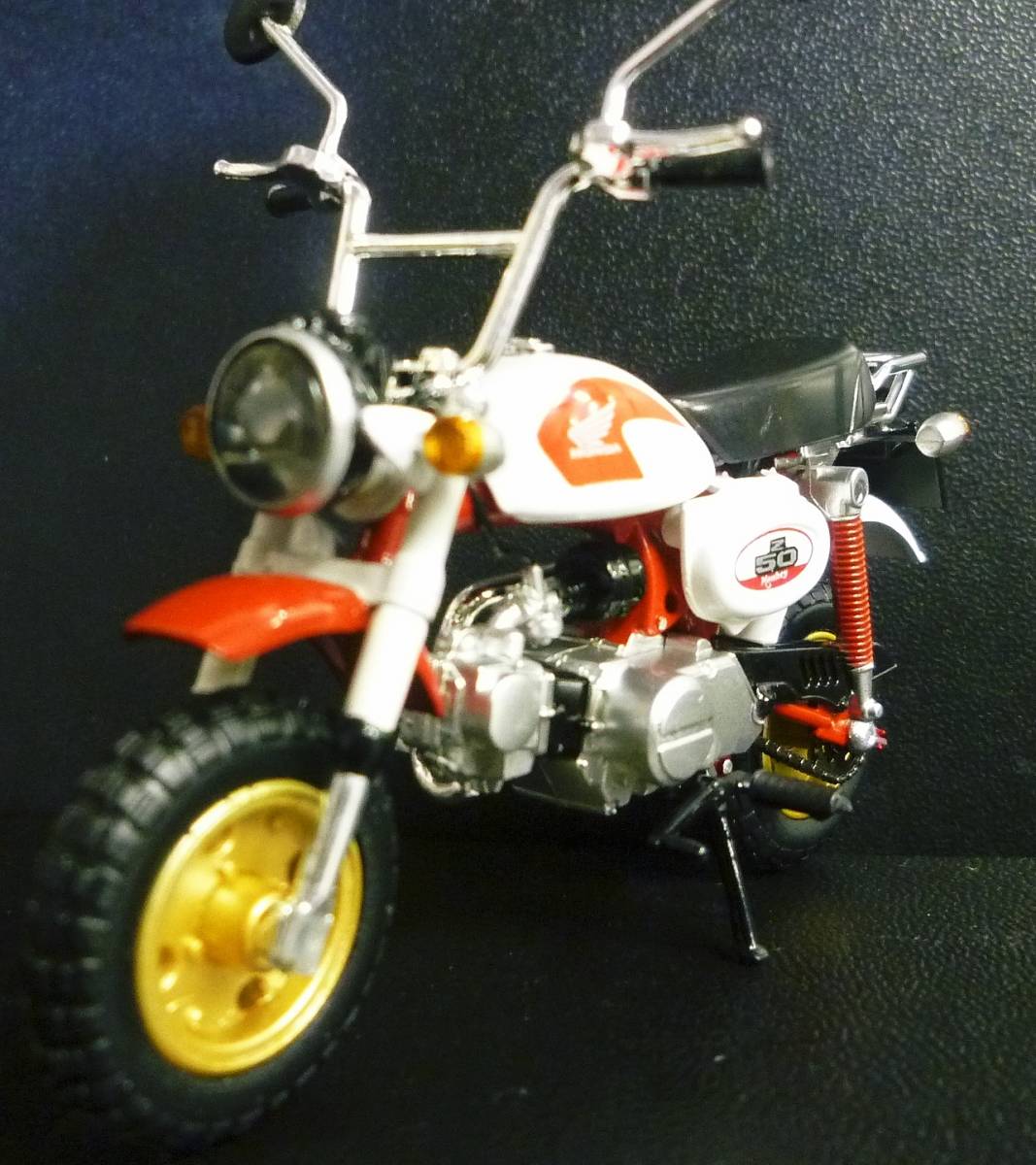 1/20 ホンダ モンキー HONDA Z50J SPタケガワ・ カスタム仕様 CB1100Rスペシャルカラー 本田技研ライセンス商品 2002 アオシマ文化教材社_画像8