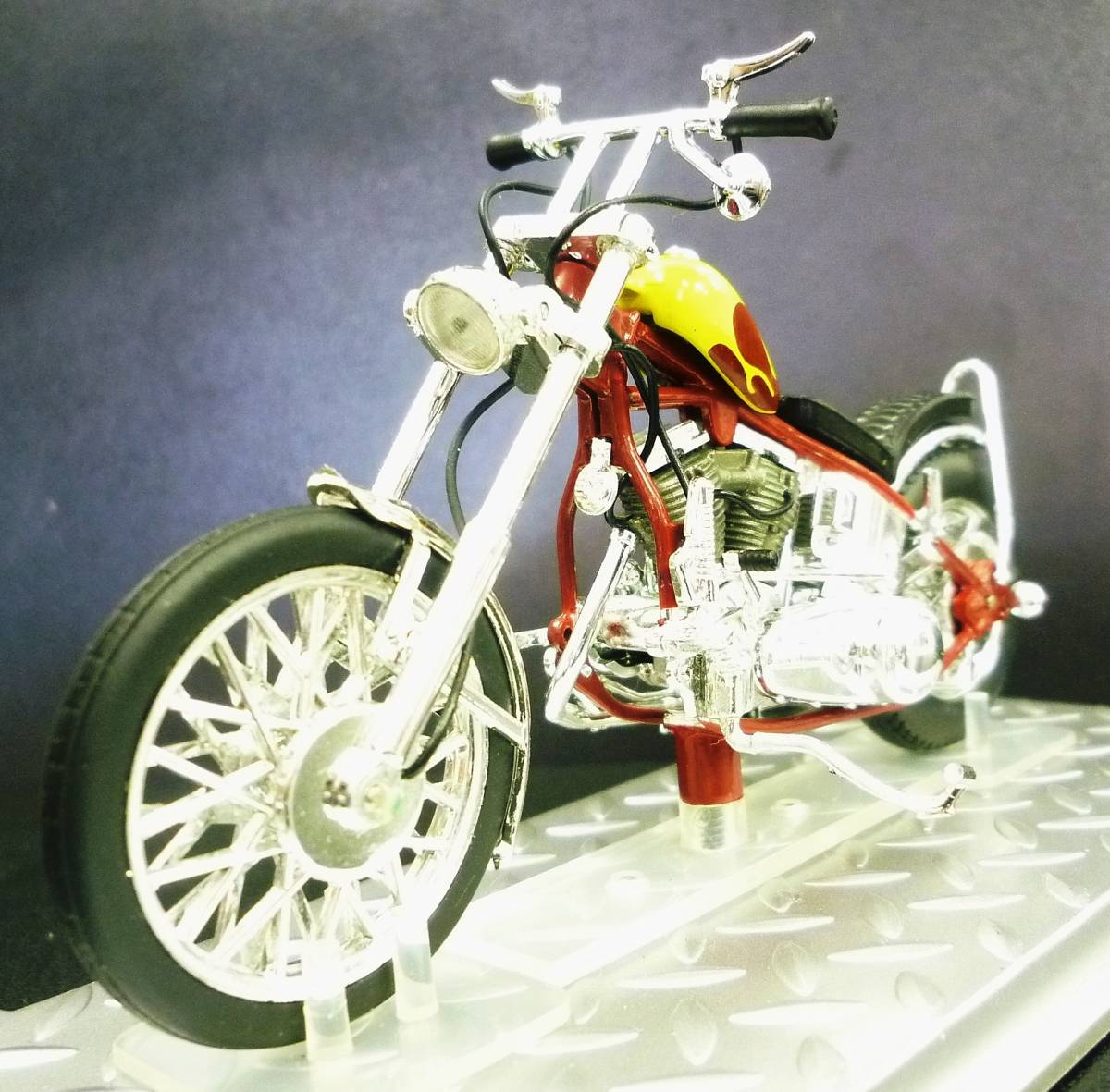 ［非売品］☆映画 イージーライダー 1/24 ハーレーダビッドソン デニスホッパーの ビリーバイク　劇中車 レプリカ FLH 1957 未開封品 ixo _サンプル画像