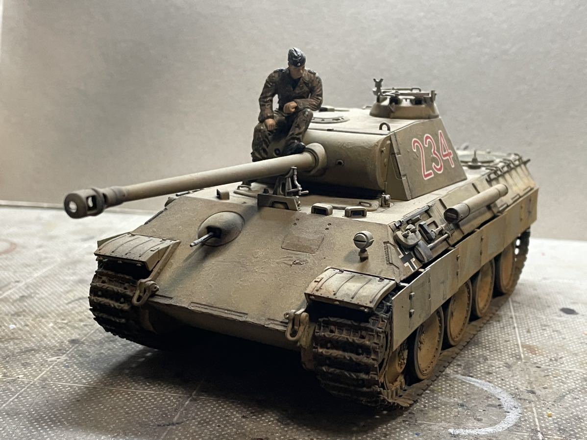 ドラゴン1/35ドイツ陸軍 パンター戦車A塗装済み完成品（ジャンク扱い）_画像1