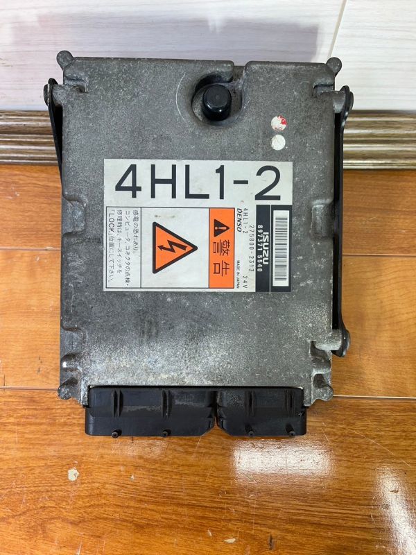 KR-NKR81EA エンジンコンピューター ECU 4HL1-2 8973715540　24V エルフ いすゞ純正 □管理番号 215-2□_画像1