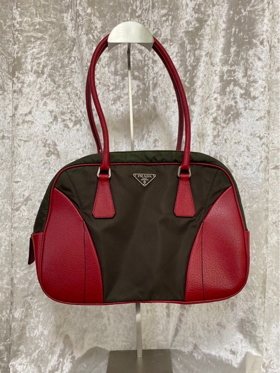 PRADA ボストンバッグ 赤 ナイロンビンテージ PRADA ボストンバッグ 赤 ナイロンビンテージ