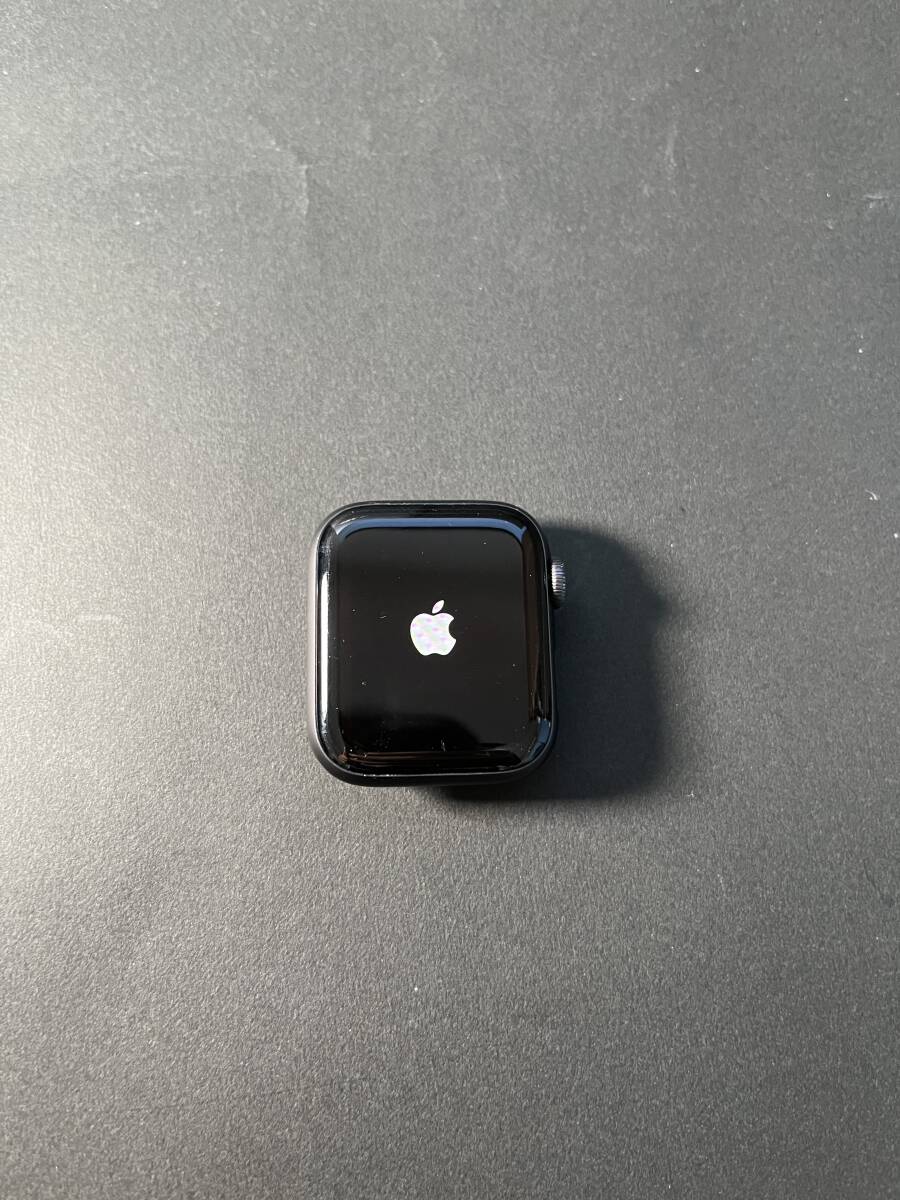Apple Apple Watch Series 5 GPS+Cellularモデル 40mm Space Gray スペースグレイ アルミニウム ベルト 充電器 付き