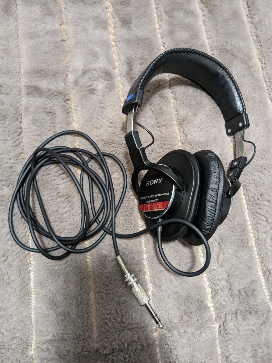 【定番モニターヘッドホン】SONY MDR-CD900ST_画像1