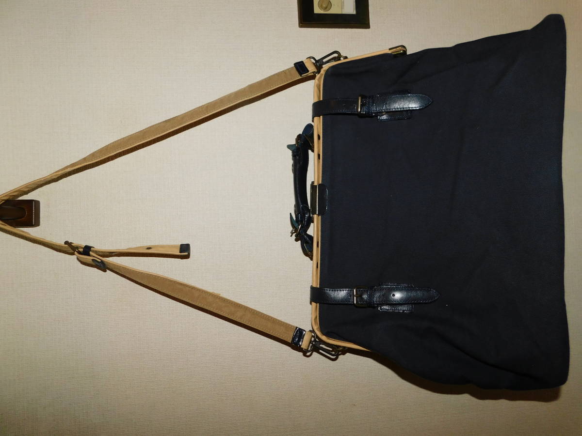 木和田　日本製　ダレスタイプボストンバッグ　KIWADA 紺　旅行鞄　一、二泊用　旅行に　帆布 鍵付き_画像1