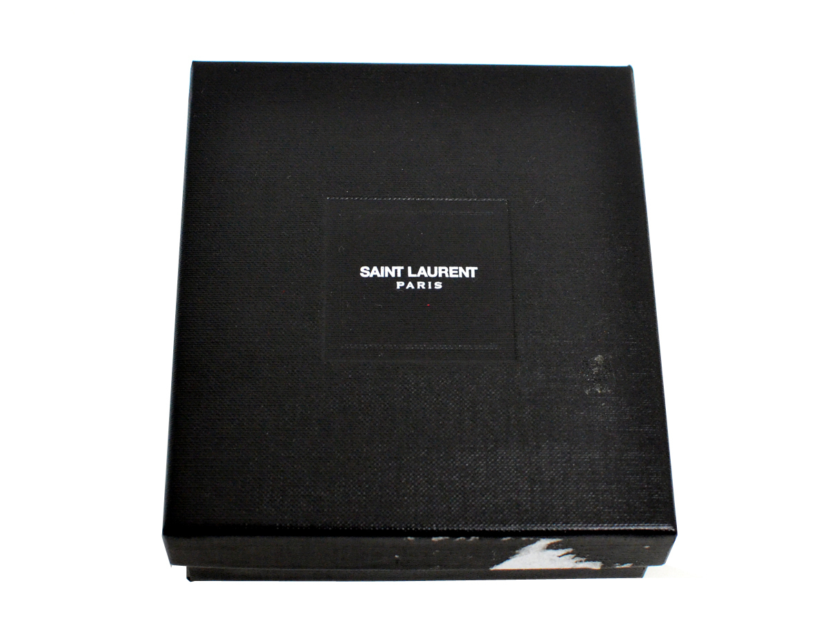 【最短翌日着・関税送料込】 SAINT LAURENT ピンバッチ LOVE Saint Laurent サンローラン LOVE ピンバッチ|Yahoo!フリマ(旧