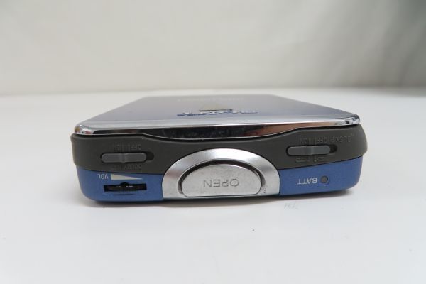 9067/dt/02.09 SONY WM-EX1 ネイビーカセット プレーヤー ウォークマン ソニー CASSETTE WALKMAN 動作未確認（90116）_画像3