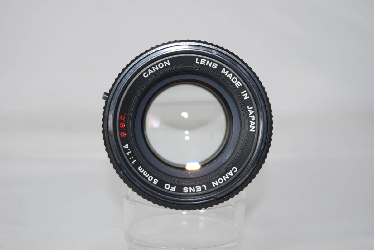 ★特選品★実写確認済み★外観、レンズも良好★ Canon キャノン FD 50mm F1.4 S.S.C. SSC #F-124_画像2