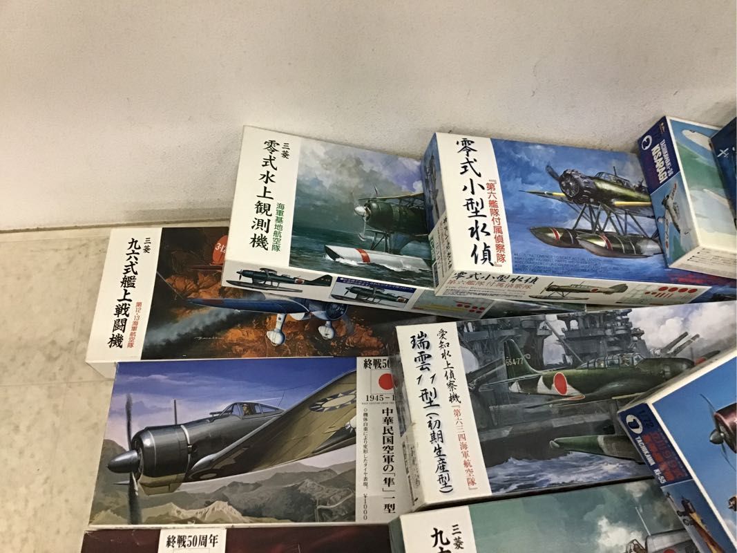 1円〜 同梱不可 ジャンク 1/72等 SPITFIRE F Mk.14E AFTER D-DAY、九六艦戦 2号2型後期 他_画像4