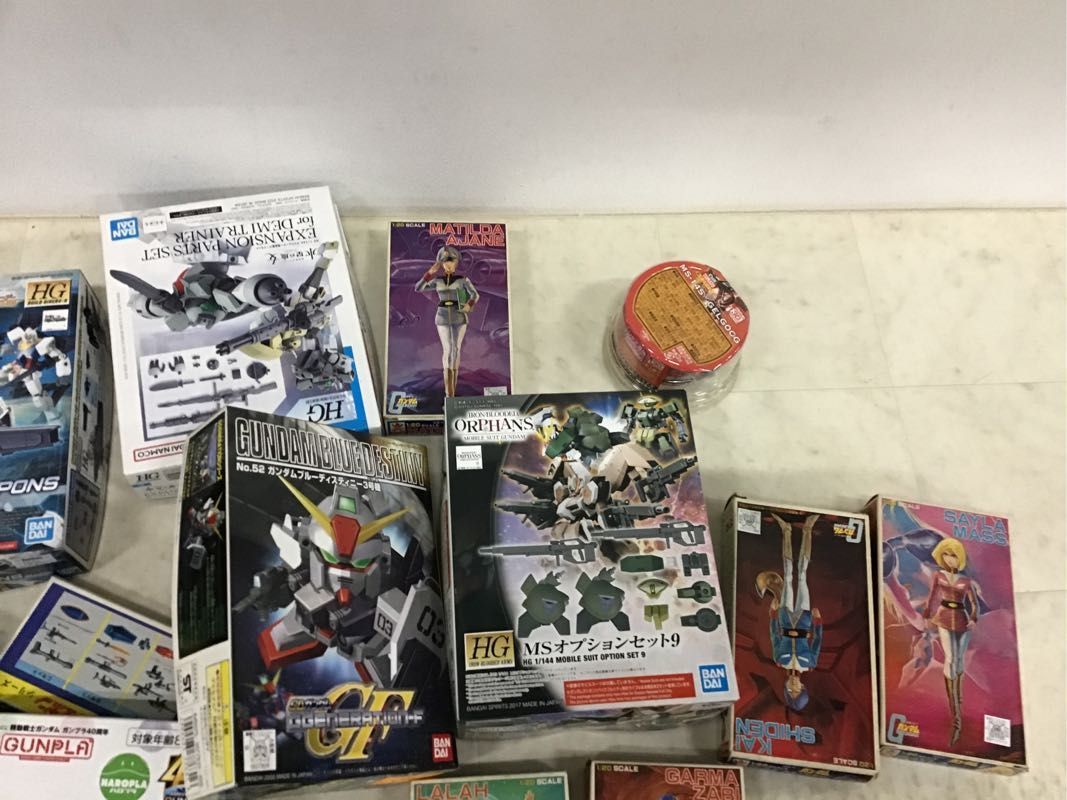 1円〜 同梱不可 ジャンク SDガンダム ガンダムブルーディスティニー3号機、マクロス VF-1S ストライク/スーパーバルキリー 他_画像2