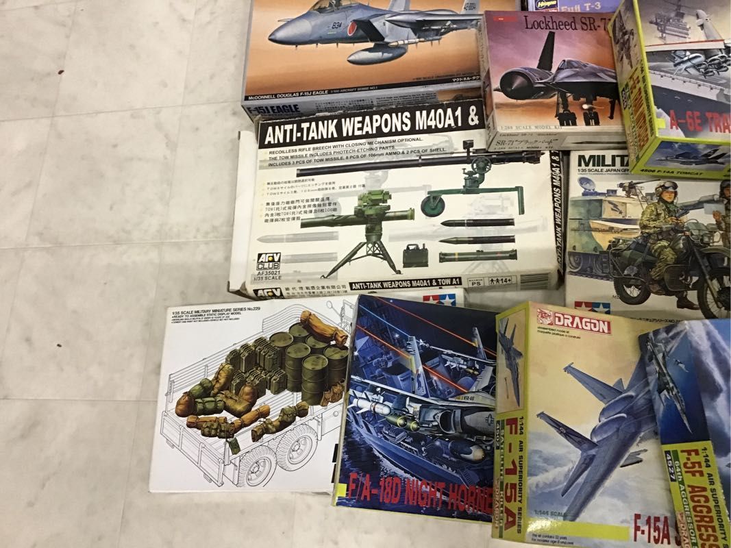 1円〜 同梱不可 ジャンク 1/72等 富士 T-3、三菱A6M3 零式艦上戦闘機22型 他_画像5