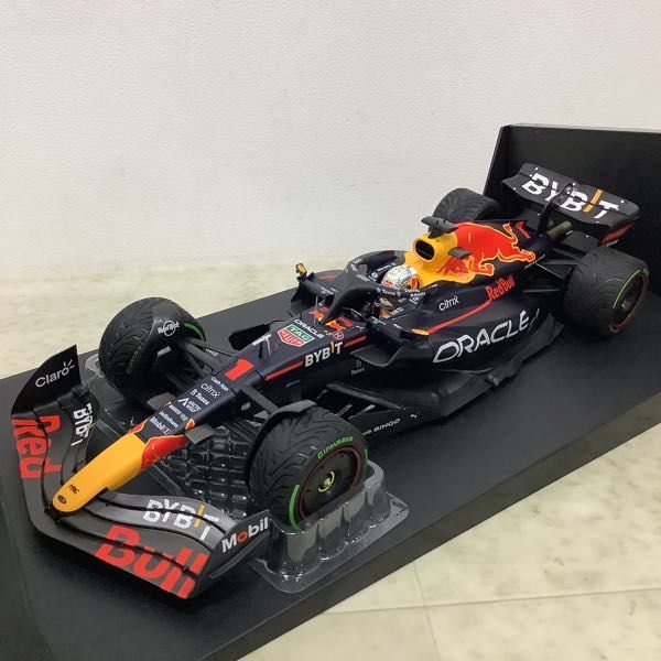 1円〜 ミニチャンプス 1/18 ORACLE RED BULL RACING RB18 MAX VERSTAPPEN WINNER JAPANESE GP 2022 WORLD CHAMPION #1_画像3