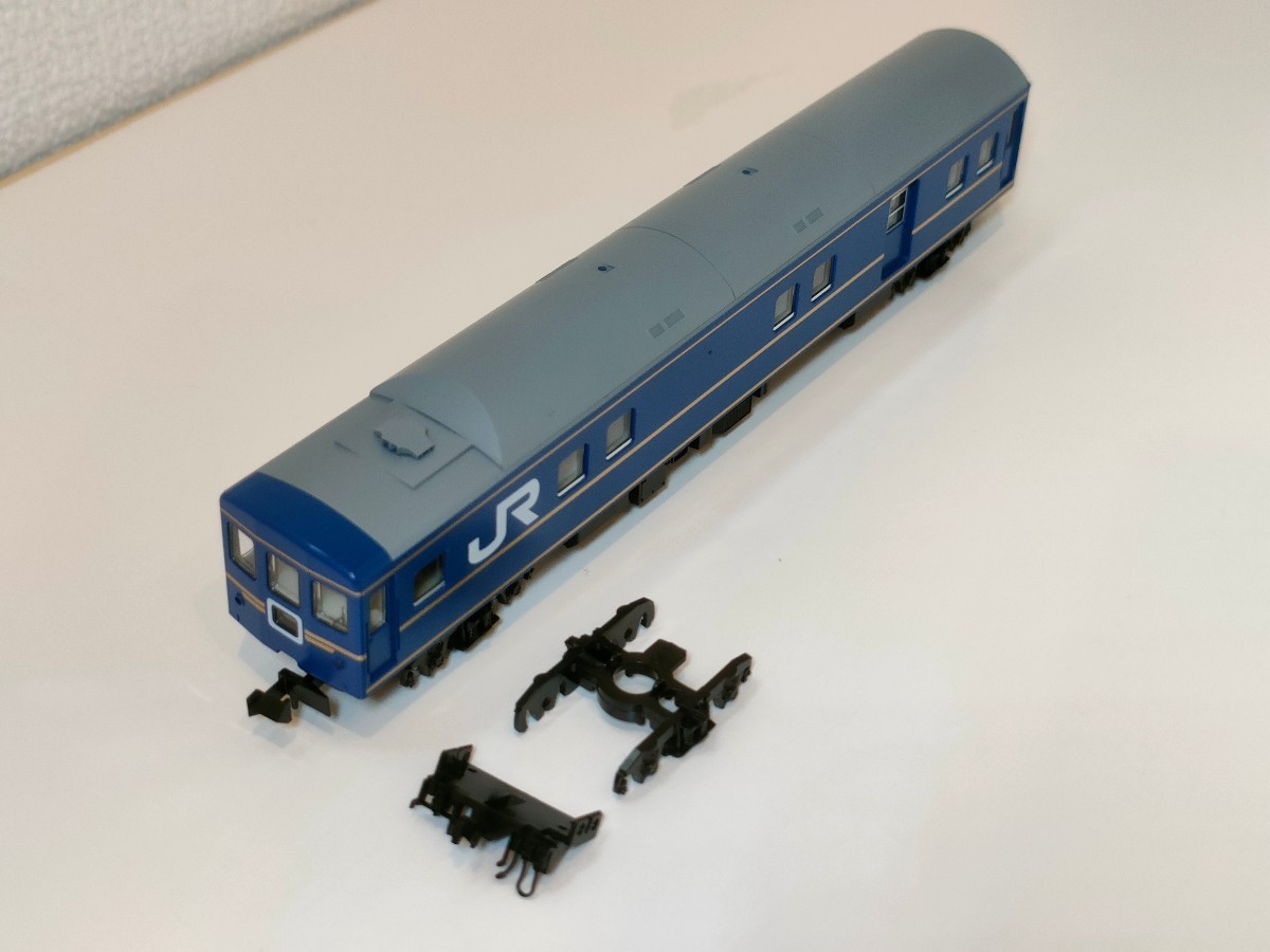 TOMIX マニ24 500 2023年製造最新ロット 新品未使用 台車枠・ダミーカプラー付 /92792 JR 24系25形特急寝台客車(夢空間北斗星)セットばらし_画像5