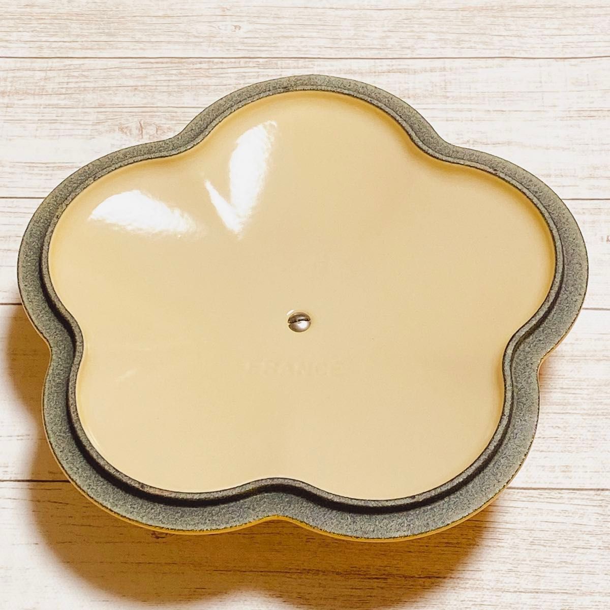 新品】ルクルーゼ ココットフルール 20 ハニー|Yahoo!フリマ 新品】ルクルーゼ ココットフルール 20 ハニー|Yahoo!フリマ