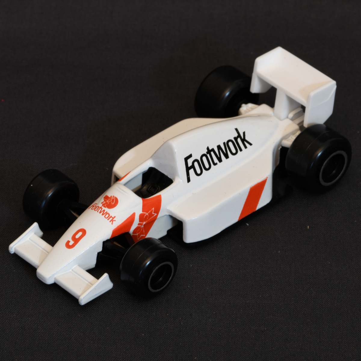 トミカ120　フットワーク F-1_画像1