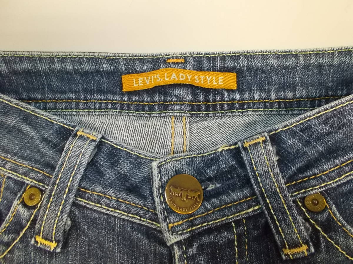 a18◆Levis LADY STYLE ジーンズ◆w27 TA528-0002 ストレッチ素材 リーバイス デニム ライトブルー色 綿ポリウレタン混紡 6B_画像5