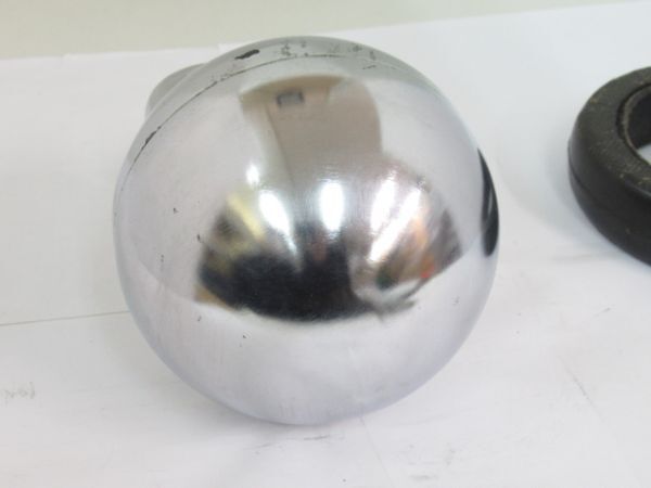 1F-4 彫刻台 バイス ボール型 自在 万力 寸法 H15.5cm (台含む) 本体径13.5cm 台径15.0cm 重さ8.5kg 彫金工具 銀細工の画像7