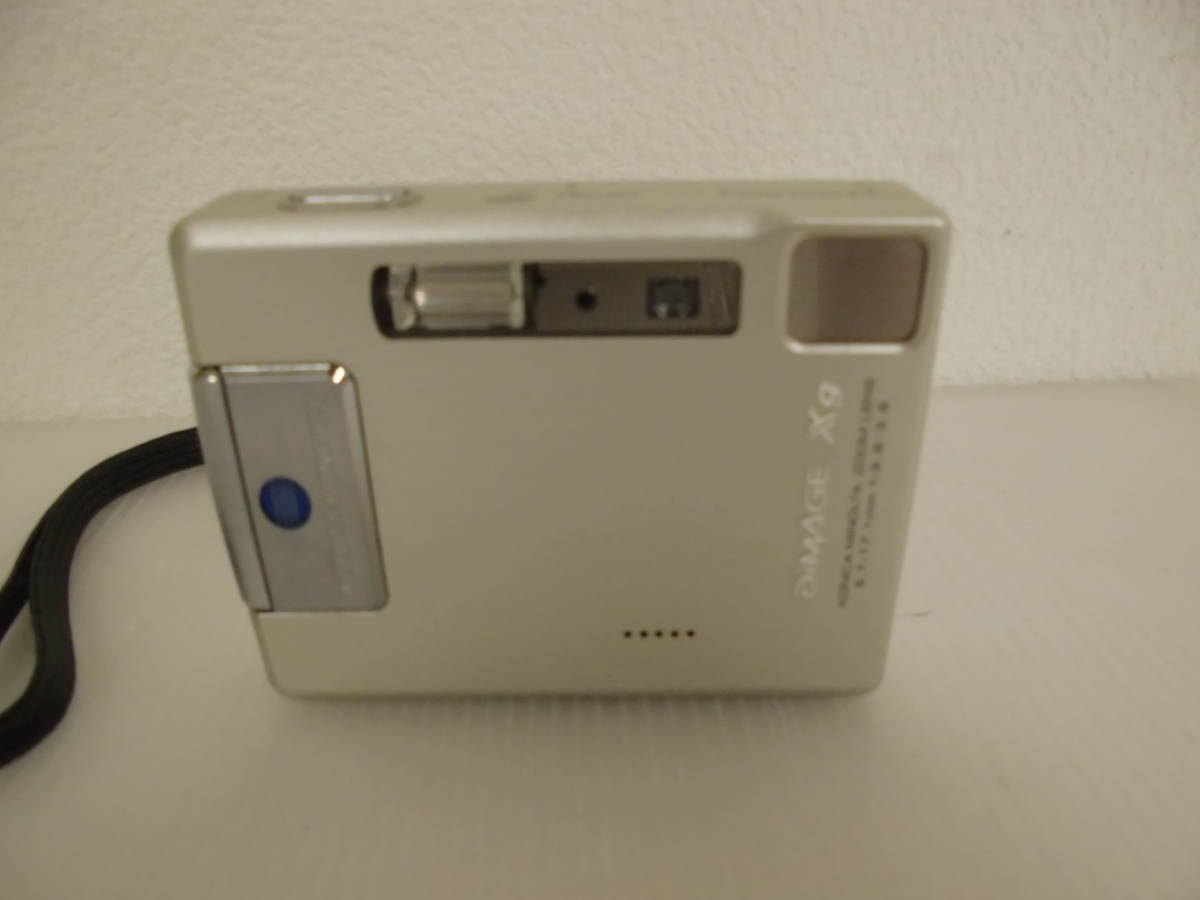 カ/KONICA/MINOLTA/コニカ・ミノルタ/DIMAGE/X9/コンパクトデジタルカメラ/バッテリー付/動作未確認/★カ-2773★_画像1