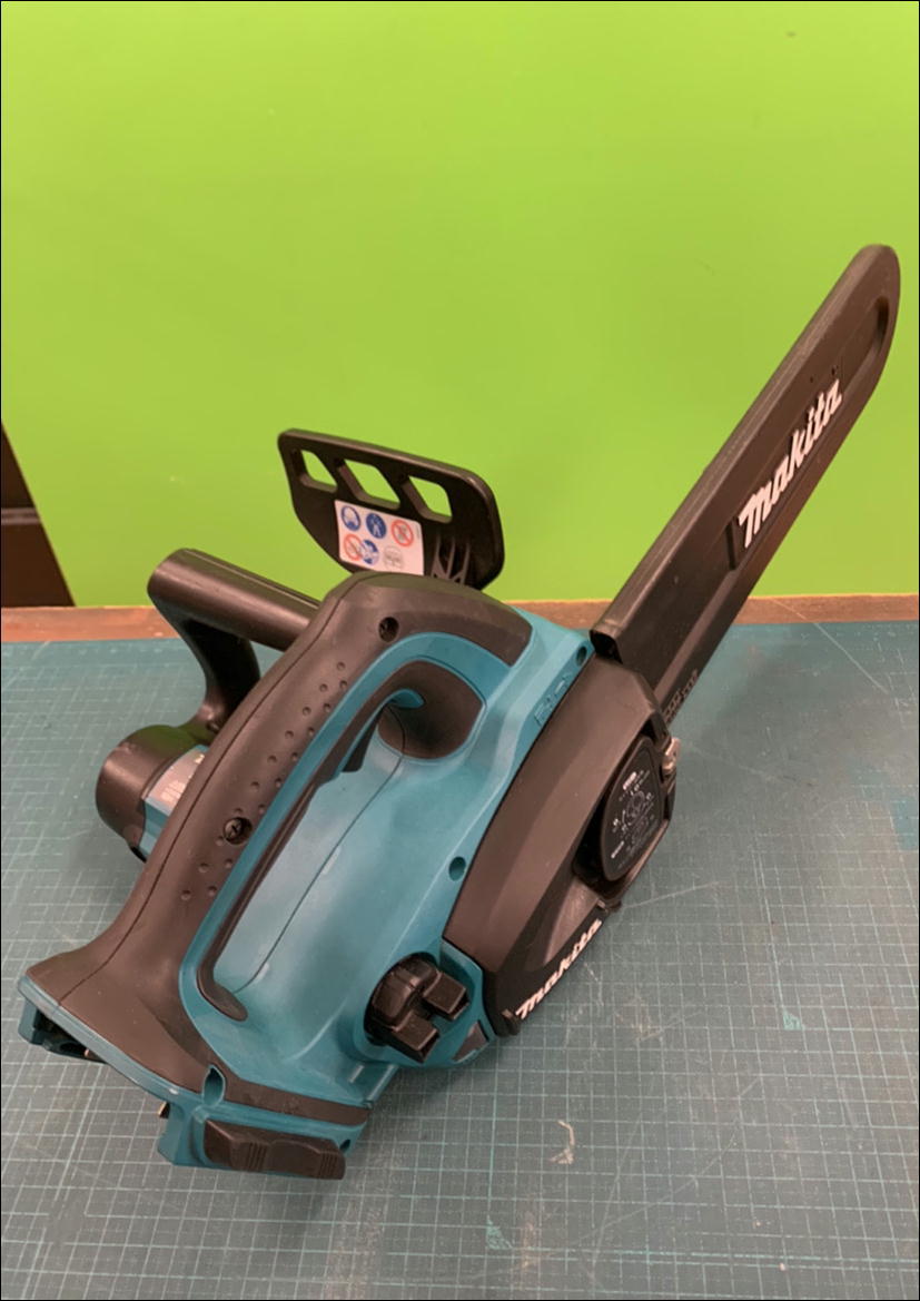 匿名配送・動作確認済】マキタ makita 充電式チェーンソー 匿名配送・動作確認済】マキタ makita 充電式チェーンソー