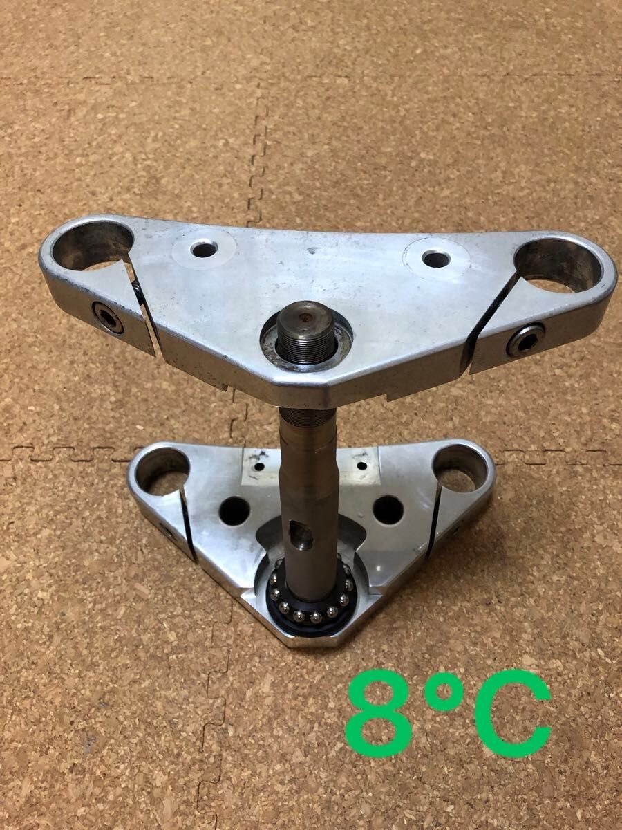 ドラッグスター250 8℃ トリプルツリー 社外品 トップブリッジ ドラッグスター250 8℃ トリプルツリー 社外品 トップブリッジ
