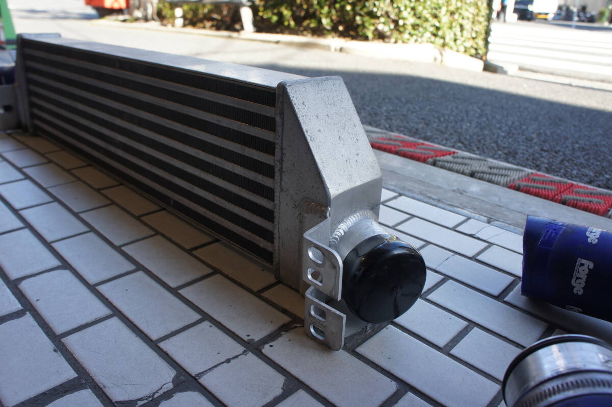 * GOLF5 GTI other twin intercooler forge made used!!
