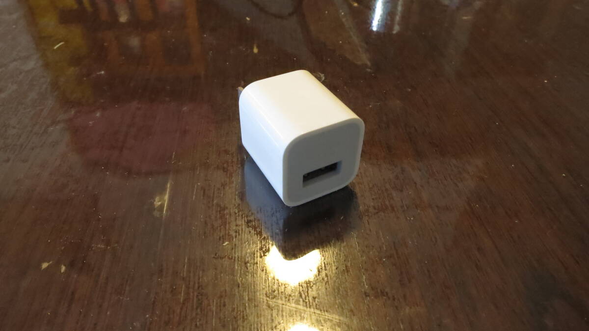 USB充電器　Apple　A1385　5V1A_画像2