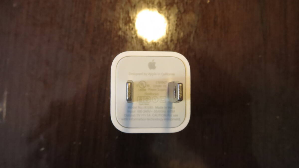 USB充電器　Apple　A1385　5V1A_画像1