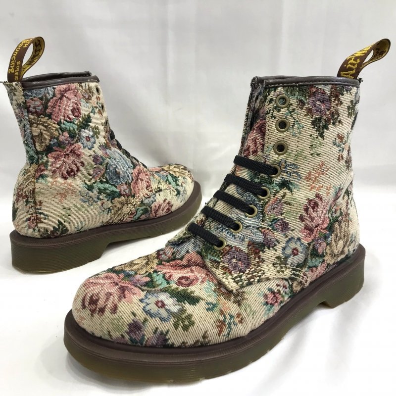 美品 Ｄｒ．Ｍａｒｔｅｎｓ ドクター マーチン マルチカラー 花柄 ＵＳ８ レースアップ ブーツ ＡＷ００６ ＧＶ０１Ｎ 靴/248