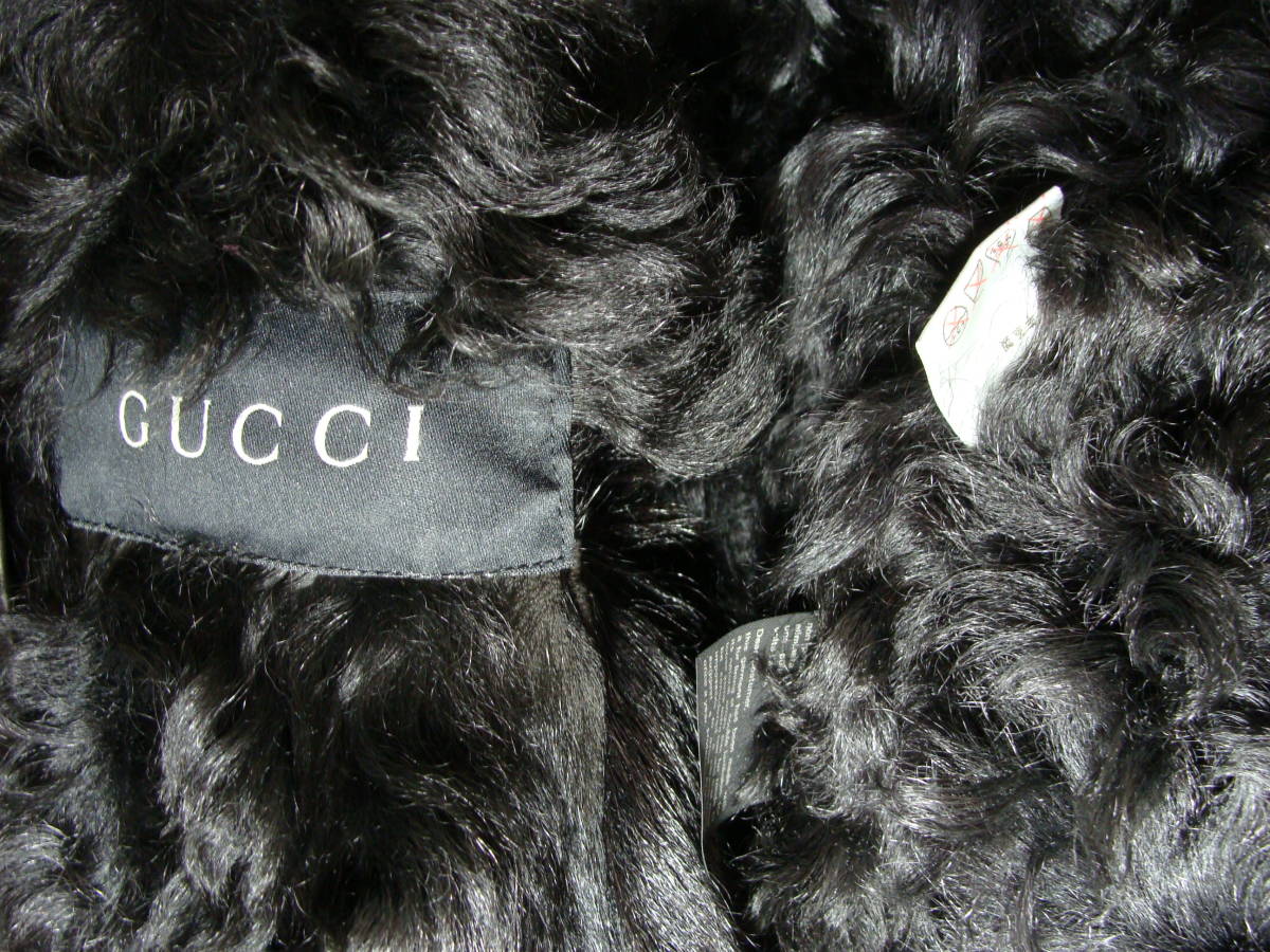 GUCCI グッチ 総裏 モンゴリアン カーリー ムートン ボンバー GUCCI グッチ 総裏 モンゴリアン カーリー ムートン ボンバー