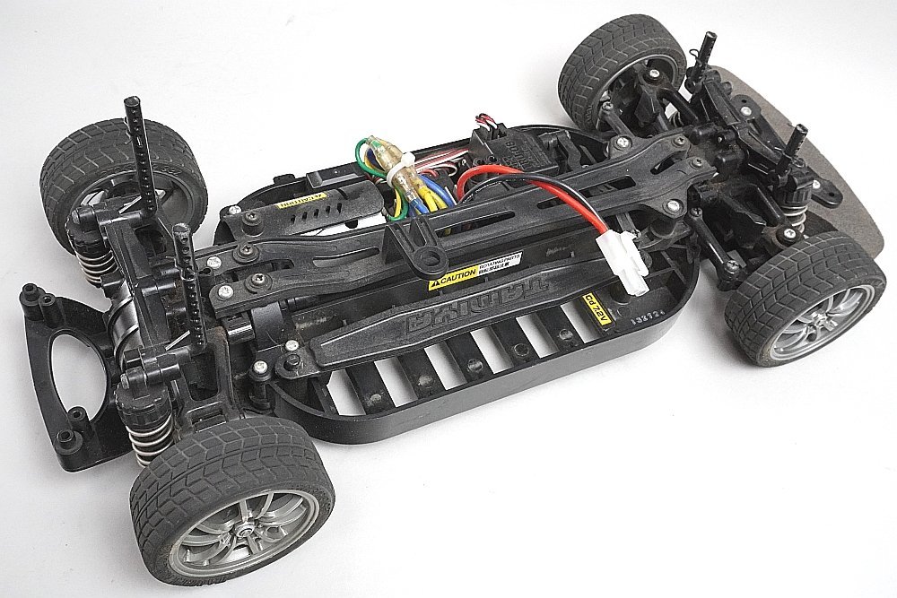 TAMIYA タミヤ 1/10 電動RC TT-01シャーシ / タミヤ TRU-08 2.4GHz レシーバー / TEU-105BK アンプなど メカ搭載 ※難あり_画像4