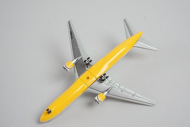 ★ DRAGON ドラゴン 1/400 B767-300 ROYAL BRUNEI ロイヤルブルネイ航空 V8-RBH 55414_画像3