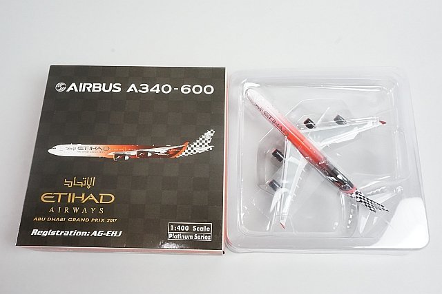 ★ phoenix フェニックス 1/400 A340-600 Etihad エティハド航空 F-1 アブダビGP 2017 A6-EHJ 11385_画像7