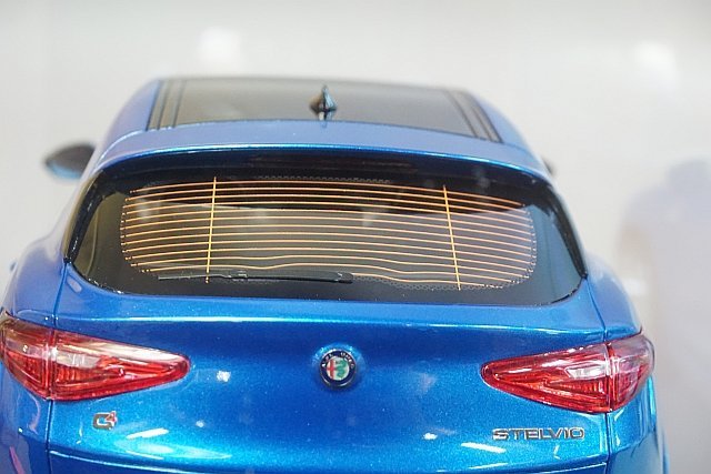 BBR 1/18 Alfa Romeo アルファロメオ Stelvio Quadrifoglio ステルビオ クアドロフォリオ 2016 ブルーミサノ 限定100台 BBRC1830B_画像4