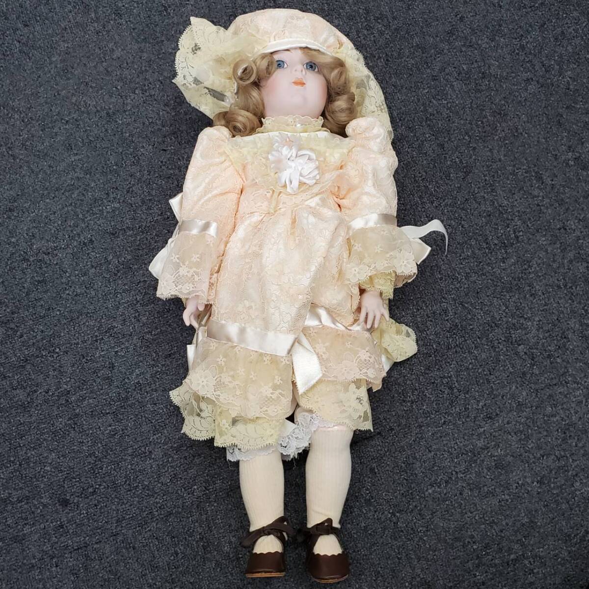 #12807 フランス人形 コレクターズドール 全長 約52cm COLLECTOR'S DOLL ホビー コレクタ 箱入り 日本製_画像2