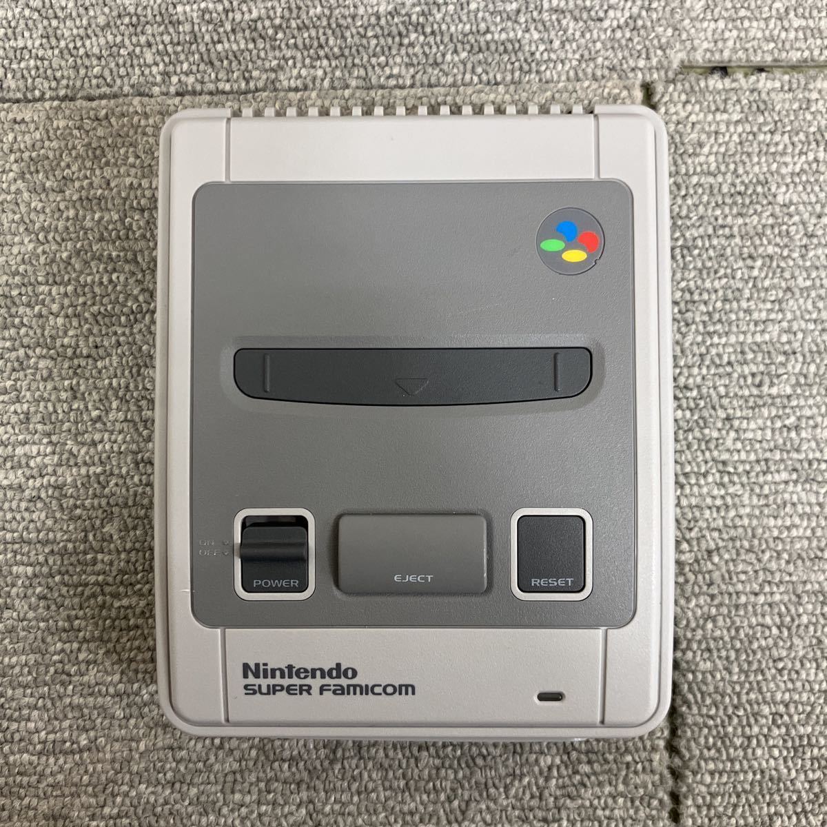 ◎【売り切り】美品！Nintendo任天堂 ニンテンドークラシックミニ スーパーファミコン CLV-301 アダプタ付属 箱付属 動作確認済み_画像3