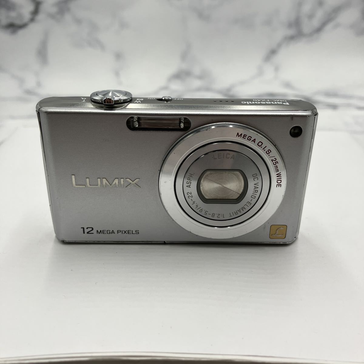 $【売り切り】Panasonicパナソニック LUMIX ルミックス コンパクトデジタルカメラ DMC-FX40 1:2.8-5.9/4.4-22 現状品_画像1
