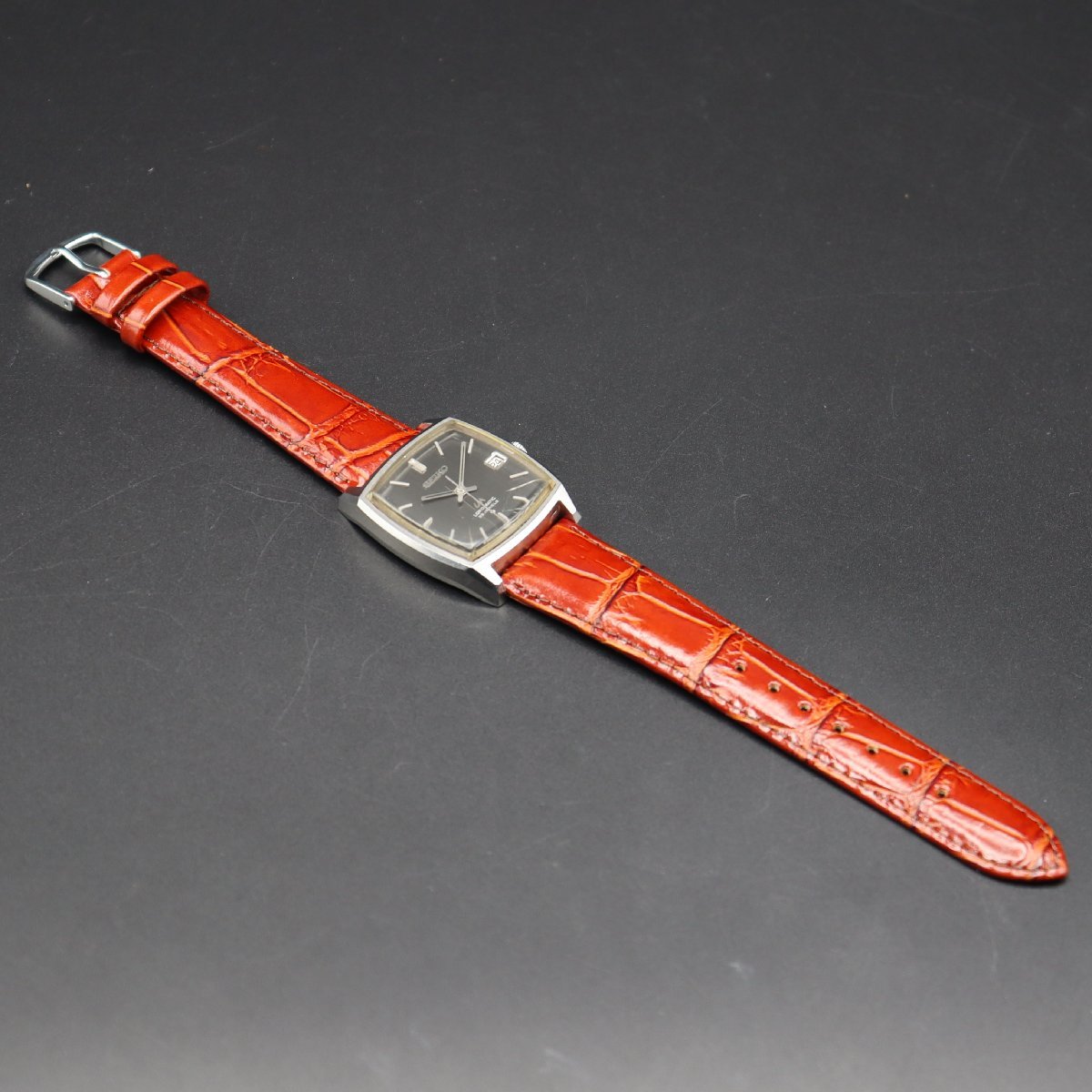SEIKO LM セイコー ロードマチック 25石 自動巻 5605-5000 黒文字盤 1969年 諏訪 デイト 新品革ベルト アンティーク メンズ腕時計_画像8