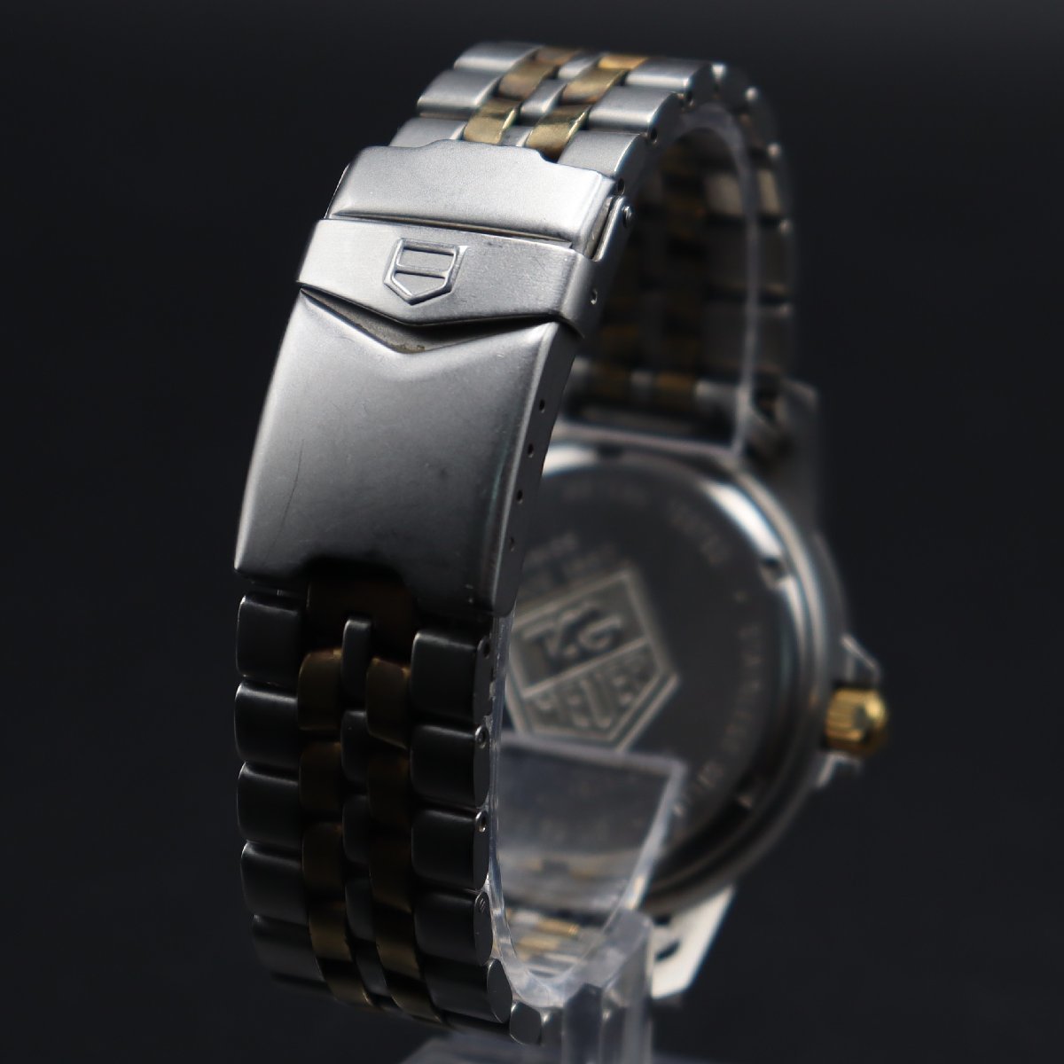TAG HEUER タグホイヤー プロフェッショナル 200m防水 925.206G クォーツ 黒文字盤 コンビカラー デイト スイス製 純正ブレス メンズ腕時計_画像5
