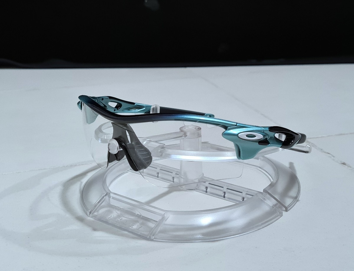 新品 調光レンズ ベンテッド OAKLEY RADARLOCK PATH PITCH EDGE オークリー レーダーロック パス ピッチ エッジ PHOTOCHROMIC サングラス_画像2