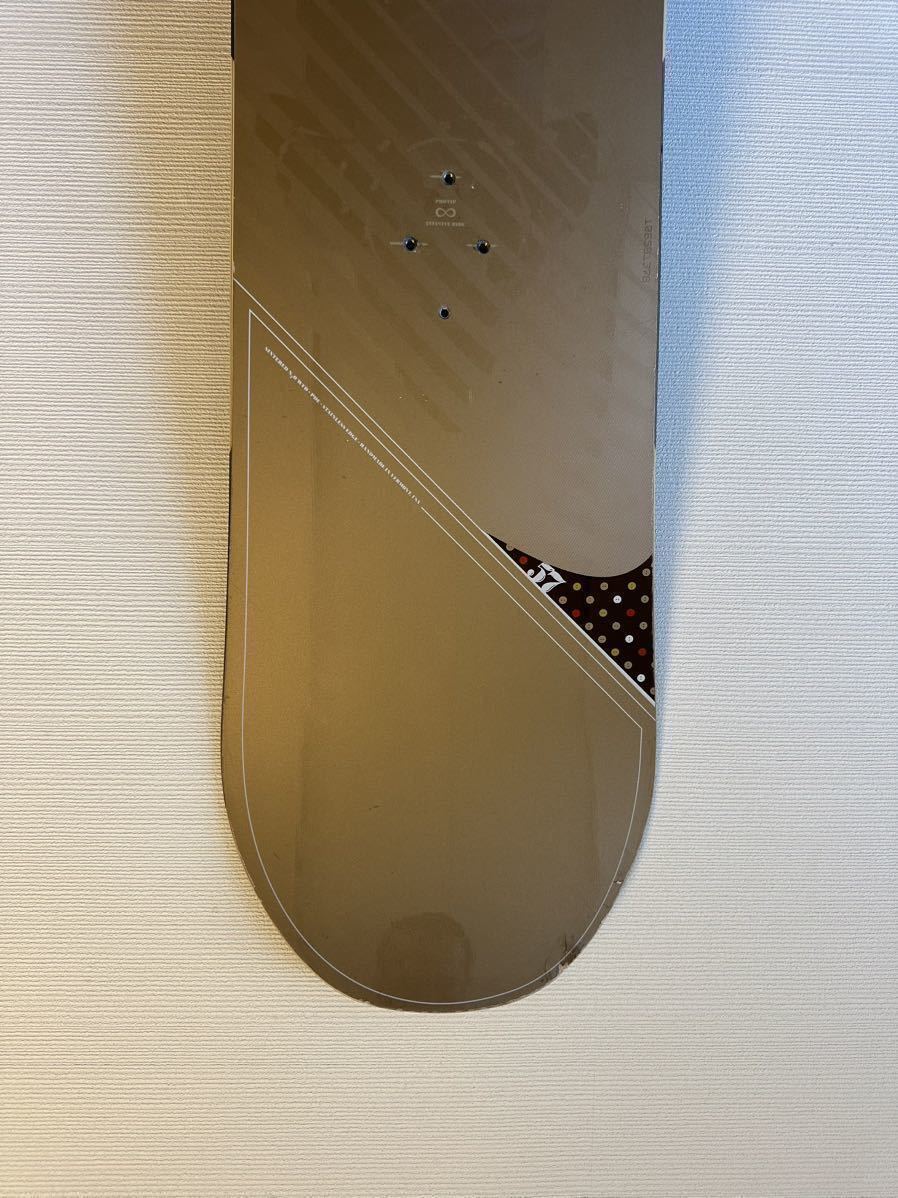 Bibian 比比昂- Burton VAPOR 2008 157㎝ バートンベイパー Bibian 比比昂- Burton VAPOR 2008 157㎝ バートンベイパー