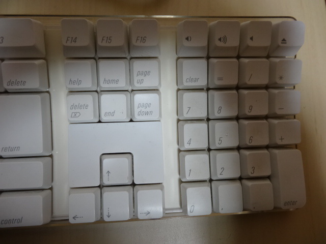 [送料無料 即決] Apple USB Keyboard A1048と Mighty Mouse A1152 のセット USEDの画像4