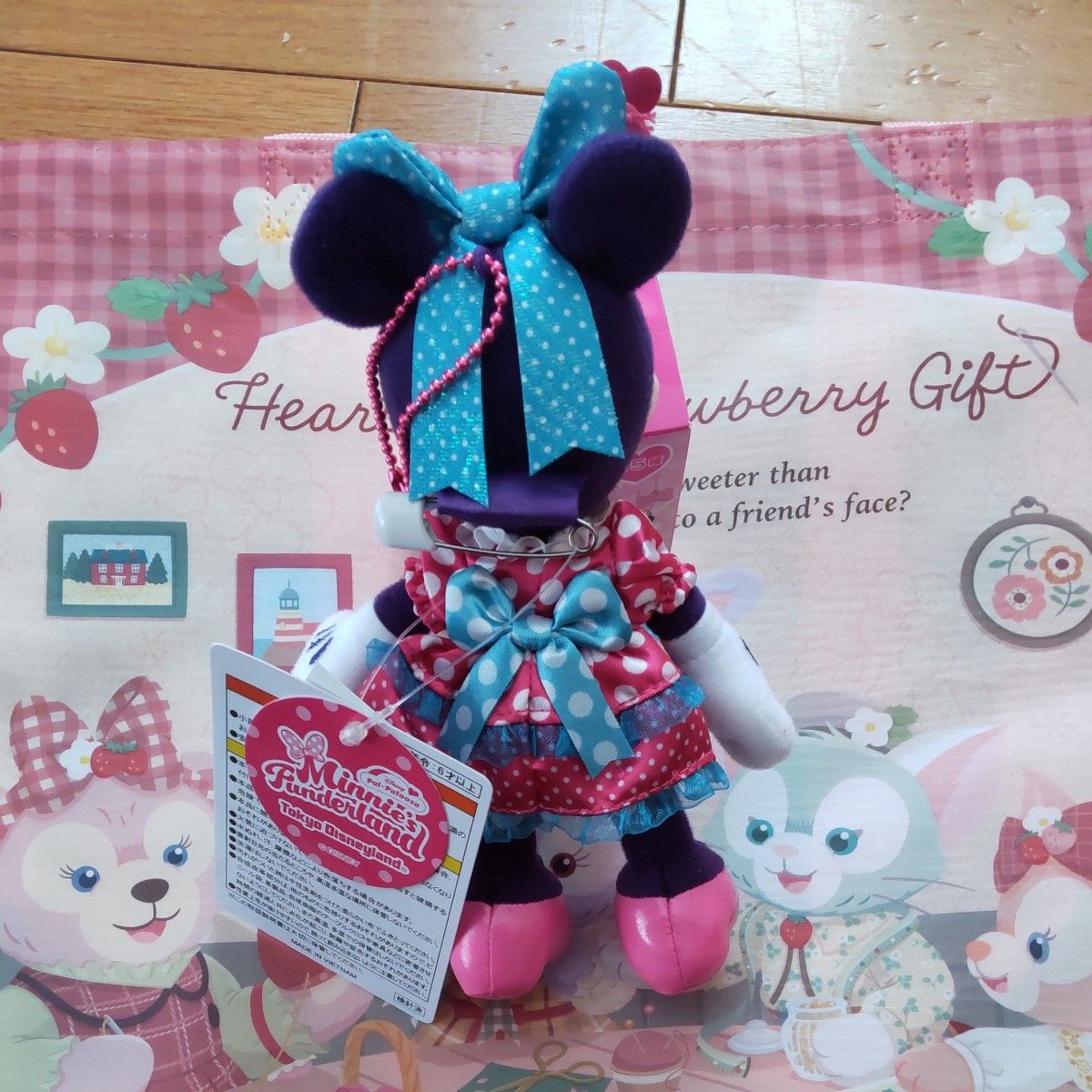 新品タグ付き ディズニー パルパルーザ ミニー ぬいぐるみバッジ 新品タグ付き ディズニー パルパルーザ ミニー ぬいぐるみバッジ