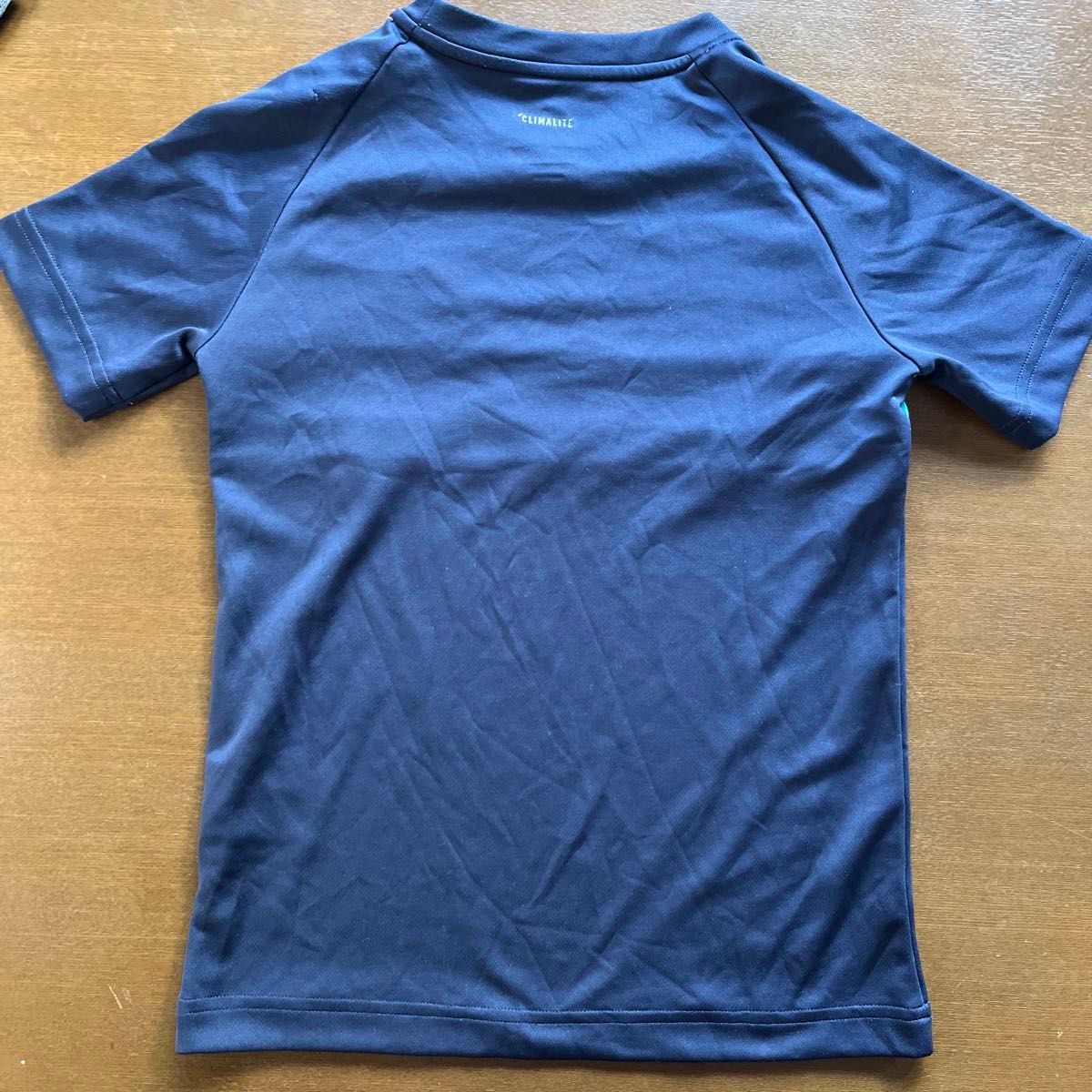 adidas スポーツTシャツ130センチ