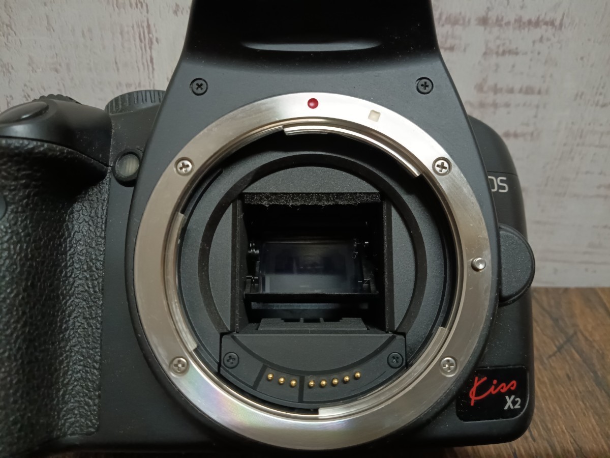 Canon　キャノン　EOS Kiss X2 DS126181 デジタル　一眼レフカメラ　LENS レンズ　EF 50mm 1:1.4 ジャンク_画像3