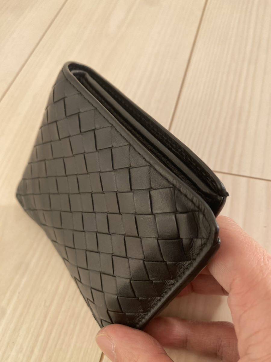 美品！送料込み！BOTTEGA VENETA ボッテガヴェネタ イントレチャート 二つ折り財布 コンパクトウォレット レザー　本革　小銭入れ付き