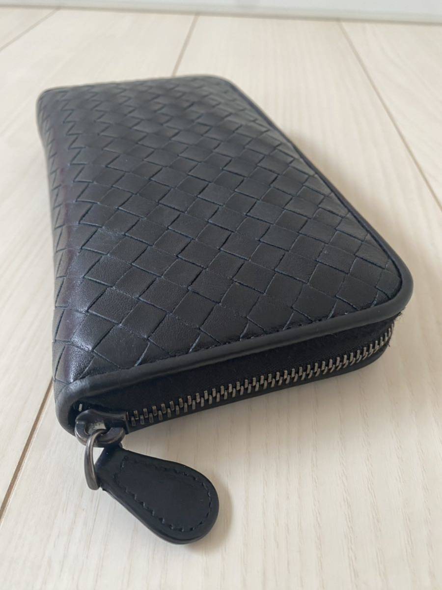 美品！送料込み！BOTTEGA VENETA ボッテガヴェネタ イントレチャート ジッピーウォレット ラウンドファスナー 長財布 レザー 本革 の画像2