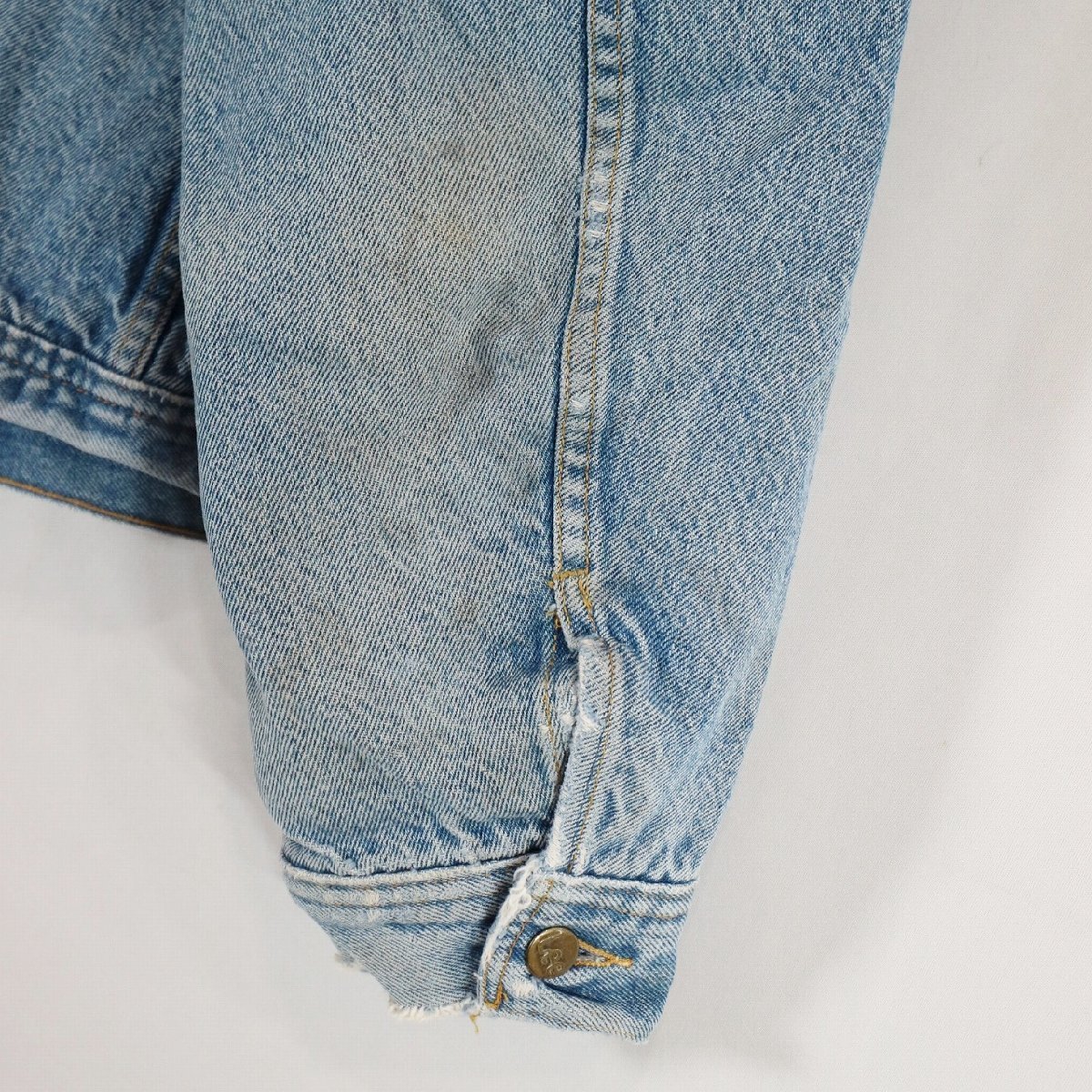 SALE///// 90s Lee リー STORM RIDER デニムジャケット Gジャン アウター ビンテージ 色落ち ライトブルー ( メンズ 46 ) N2670の画像6