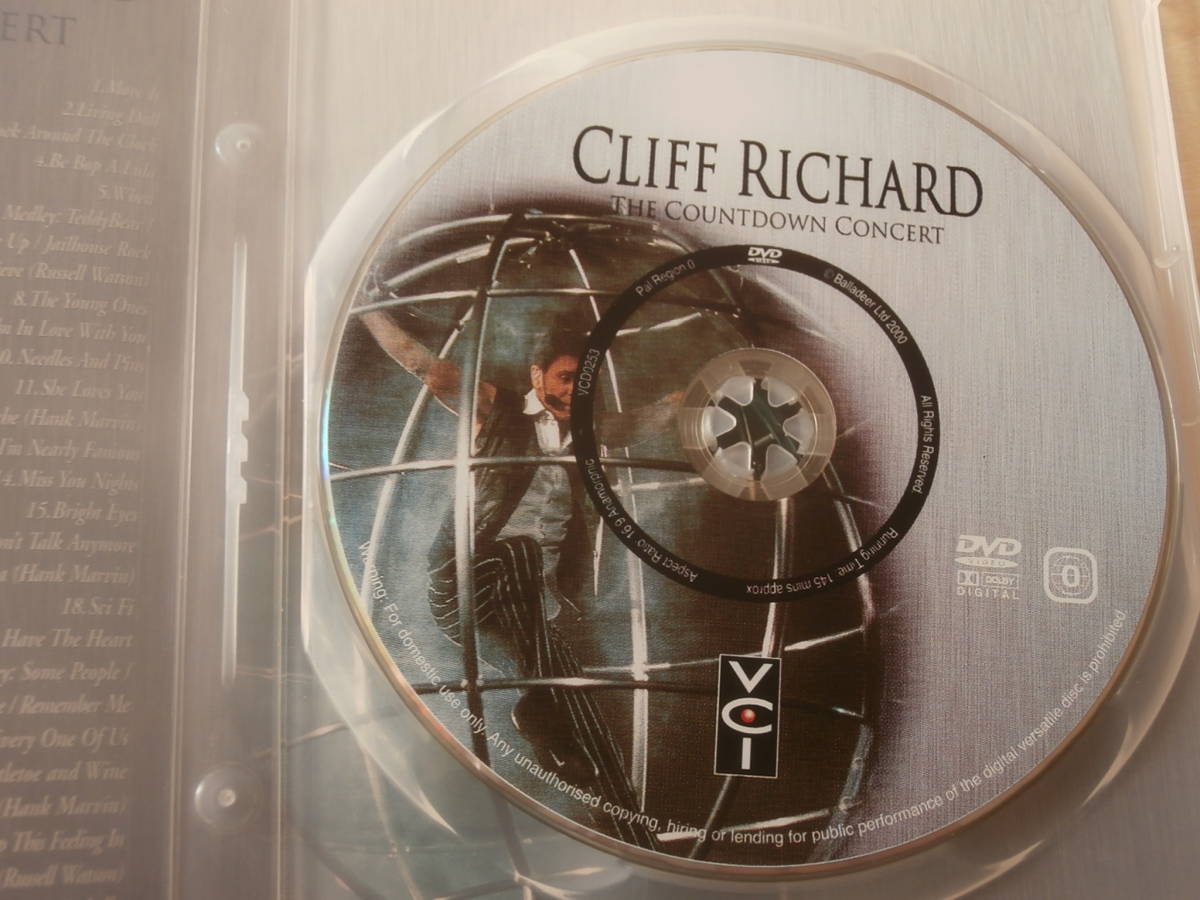 音楽DVD&disc " LIVE IN THE PARK , THE COUNTDOWN CONCERT " Cliff Richard クリフ・リチャード_画像4