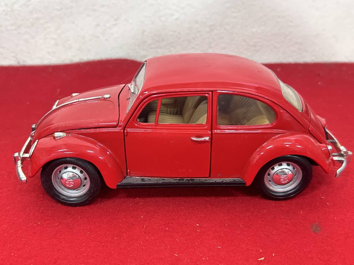 再M-5660 【同梱不可】980円～ 現状品　Volkswagen/フォルクスワーゲン　beetle　1967　模型　ミニカー　赤　レッド　_画像2