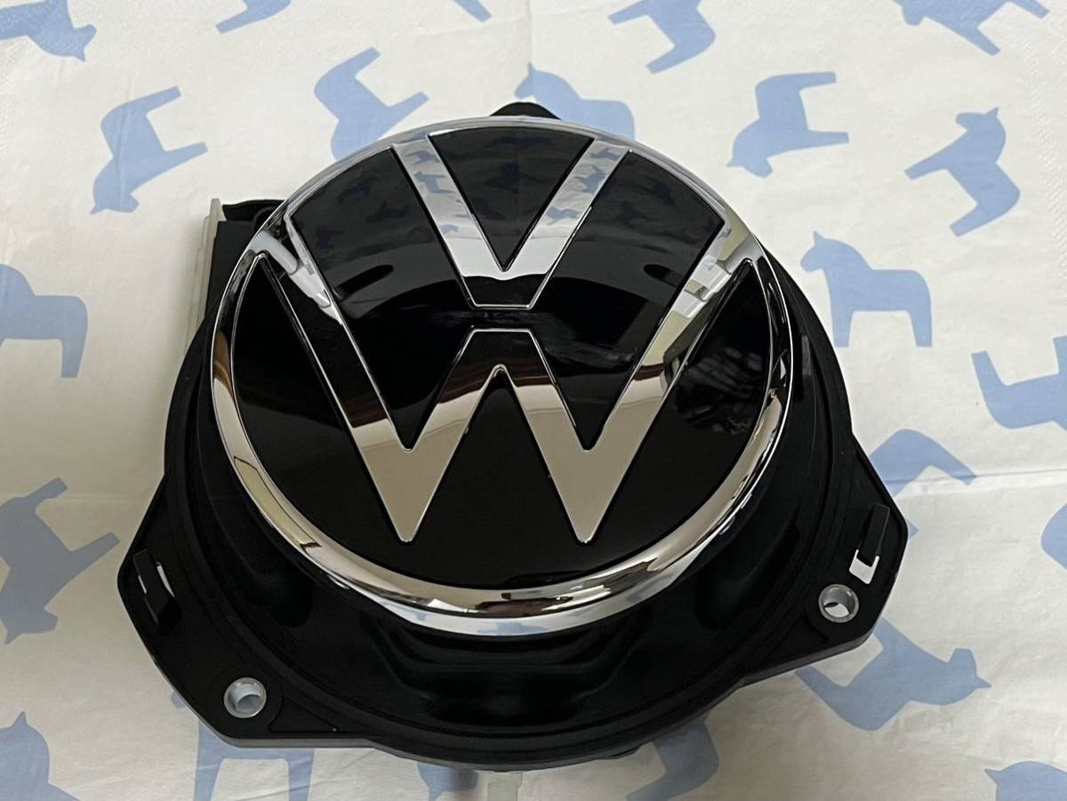 VWポロAW 純正エンブレムバックカメラ_画像1