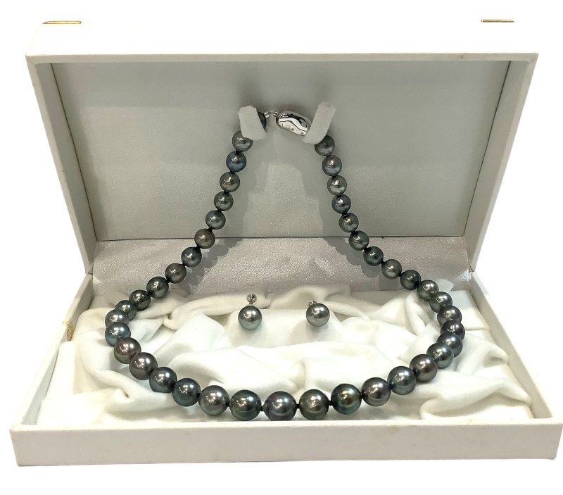 新品 黒蝶真珠 タヒチ ネックレスSV ピアスK14WG 鑑別書付き 新品 黒蝶真珠 タヒチ ネックレスSV ピアスK14WG 鑑別書付き